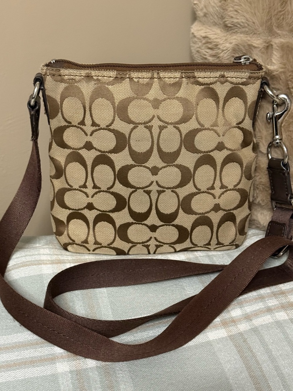 Coach Vintage Y2K Signature Jacquard File Bag Crossbody - Khaki/Brown - Picture 2 of 3